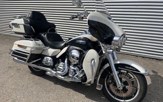 Gebrauchtmotorrad Harley-Davidson Electra Glide Ultra Classic FLHTCU - Bild 3 Gebrauchtmotorrad Harley-Davidson Electra Glide Ultra Classic FLHTCU - Bild 3
