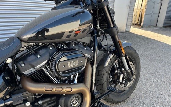 Gebrauchtmotorrad Harley-Davidson Softail Fat Bob 114 FXFBS - Bild 3 Gebrauchtmotorrad Harley-Davidson Softail Fat Bob 114 FXFBS - Bild 3