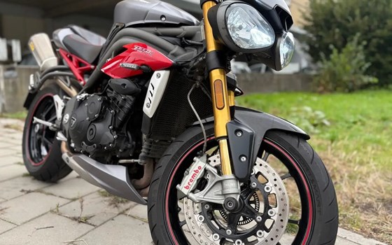Gebrauchtmotorrad Triumph Speed Triple 1050 - Bild 1