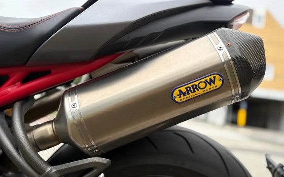 Gebrauchtmotorrad Triumph Speed Triple 1050 - Bild 4