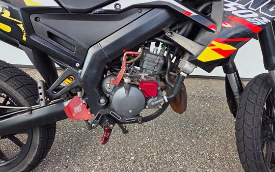 Gebrauchtmotorrad Derbi Senda DRD Racing 50 SM - Bild 6 Gebrauchtmotorrad Derbi Senda DRD Racing 50 SM - Bild 6
