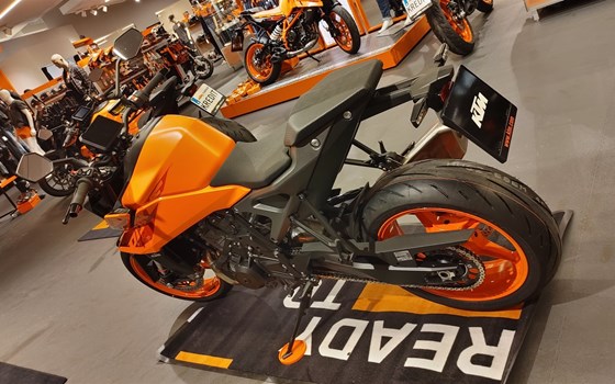 Neufahrzeug KTM 990 Duke - Bild 2 Neufahrzeug KTM 990 Duke - Bild 2