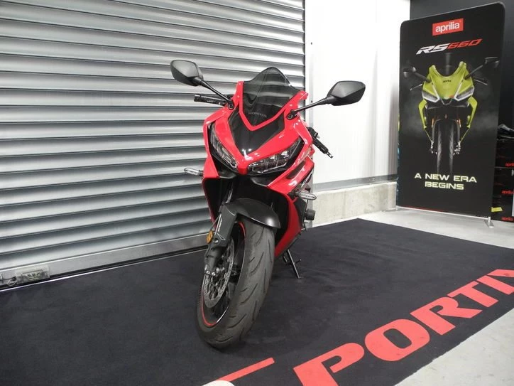Offer Honda CBR650R Bild 3: Offer Honda CBR650R