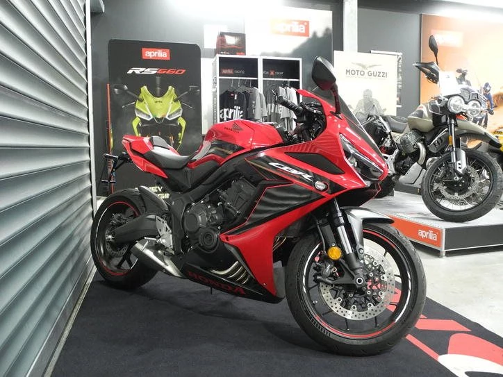 Offer Honda CBR650R Bild 5: Offer Honda CBR650R