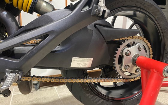 Gebrauchtmotorrad Ducati Monster 796 - Bild 4 Gebrauchtmotorrad Ducati Monster 796 - Bild 4