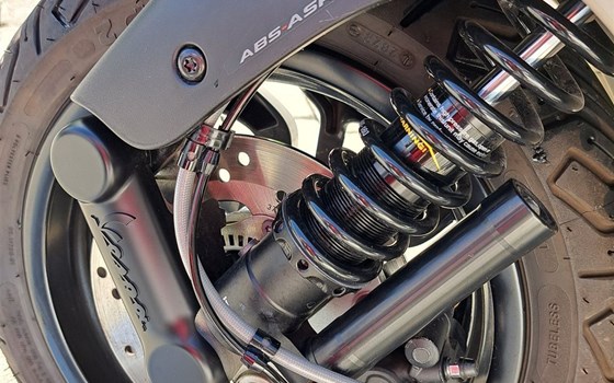 Gebrauchtmotorrad Vespa GTV 300 - Bild 10