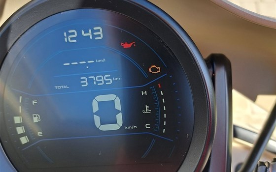 Gebrauchtmotorrad Vespa GTV 300 - Bild 11