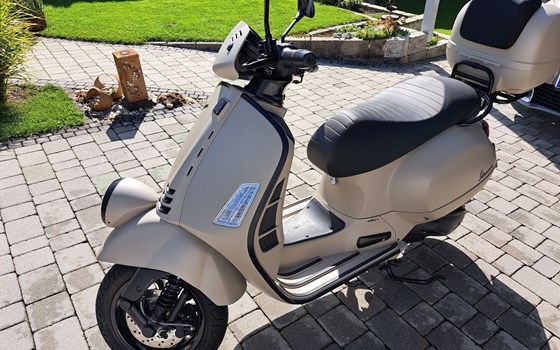 Gebrauchtmotorrad Vespa GTV 300 - Bild 3