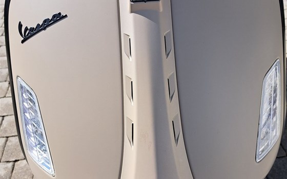 Gebrauchtmotorrad Vespa GTV 300 - Bild 5