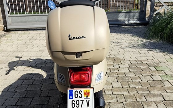Gebrauchtmotorrad Vespa GTV 300 - Bild 8