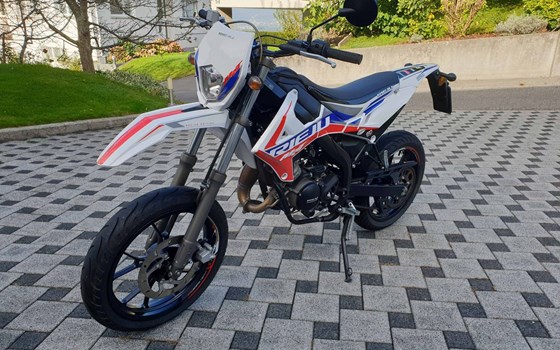 Gebrauchtmotorrad Rieju MRT 50 Cross - Bild 3 Gebrauchtmotorrad Rieju MRT 50 Cross - Bild 3