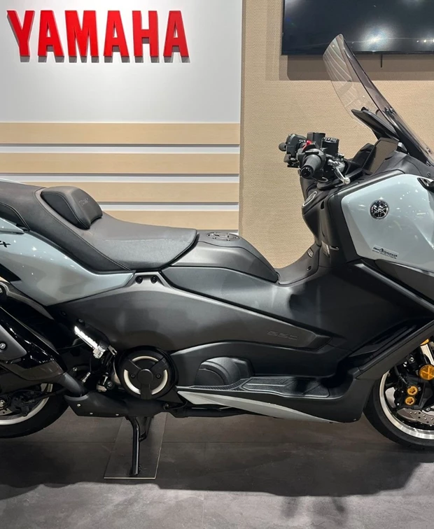 Yamaha TMAX Tech MAX