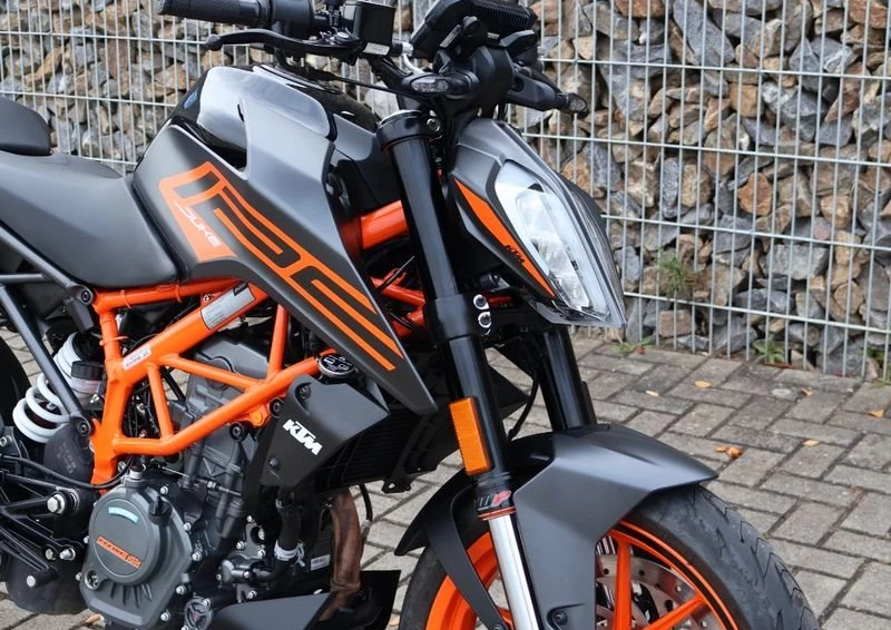 Angebot KTM 125 Duke Bild 14: Angebot KTM 125 Duke