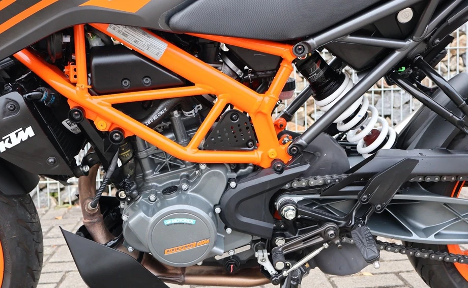Angebot KTM 125 Duke Bild 3: Angebot KTM 125 Duke