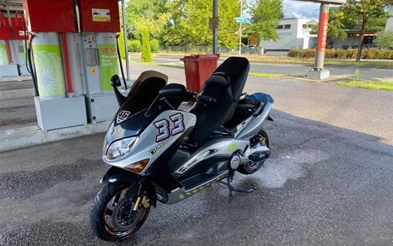 Gebrauchtmotorrad Yamaha T-MAX 500 - Bild 1 Gebrauchtmotorrad Yamaha T-MAX 500 - Bild 1