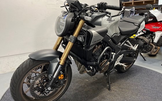 Gebrauchtmotorrad Honda CB650R E-Clutch - Bild 5