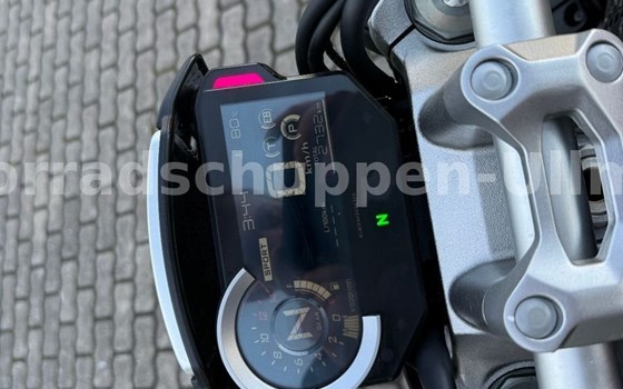 Gebrauchtmotorrad Honda CB 1000 R - Bild 9