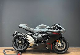 Neumotorrad MV Agusta Superveloce 800