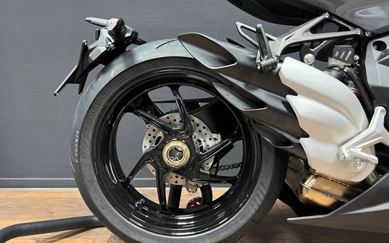 Neufahrzeug MV Agusta Superveloce 800 - Bild 5