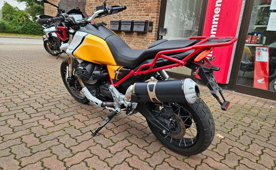 Offer Moto Guzzi V85 TT Evoactive Graphics Bild 3: Offer Moto Guzzi V85 TT Evoactive Graphics