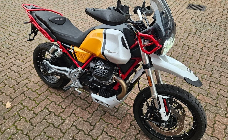 Offer Moto Guzzi V85 TT Evoactive Graphics Bild 5: Offer Moto Guzzi V85 TT Evoactive Graphics
