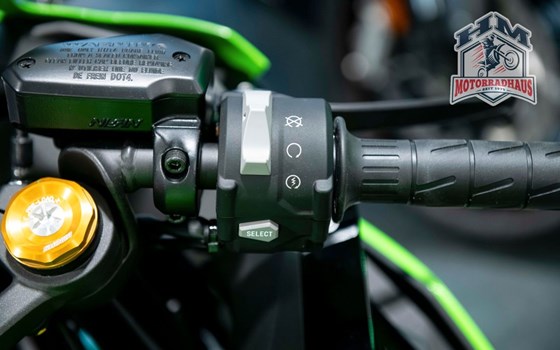 Neufahrzeug Kawasaki Ninja ZX-4RR - Bild 11