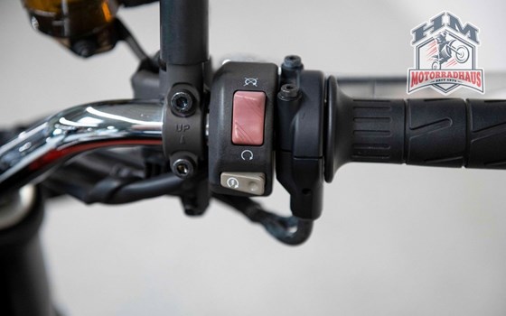 Gebrauchtmotorrad Kawasaki Z900 RS - Bild 7