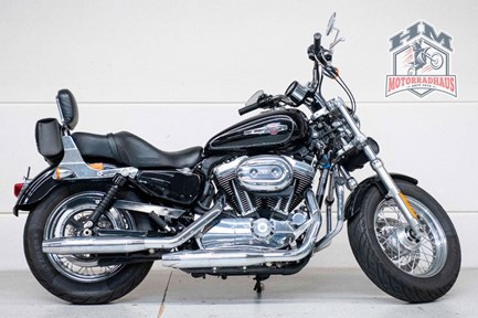 Harley-Davidson Sportster XL 1200C Custom