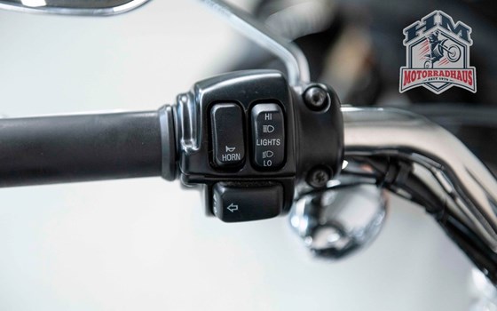 Gebrauchtmotorrad Harley-Davidson Sportster XL 1200C Custom - Bild 8