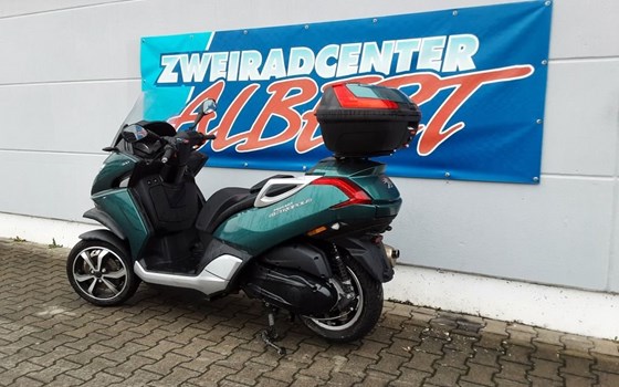 Gebrauchtmotorrad Peugeot Metropolis Black Edition - Bild 6