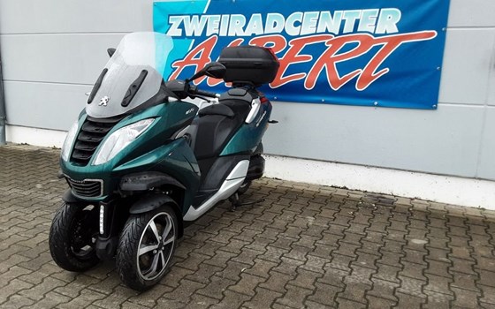 Gebrauchtmotorrad Peugeot Metropolis Black Edition - Bild 9