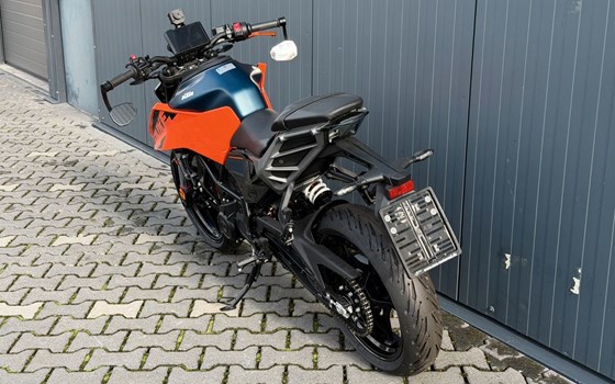 Neufahrzeug KTM 125 Duke - Bild 7