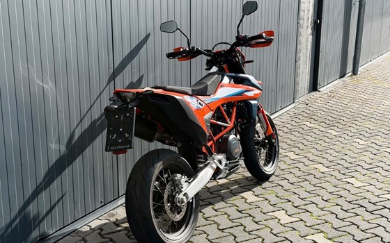 Gebrauchtmotorrad KTM 690 SMC R - Bild 2