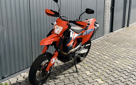 Gebrauchtmotorrad KTM 690 SMC R - Bild 6