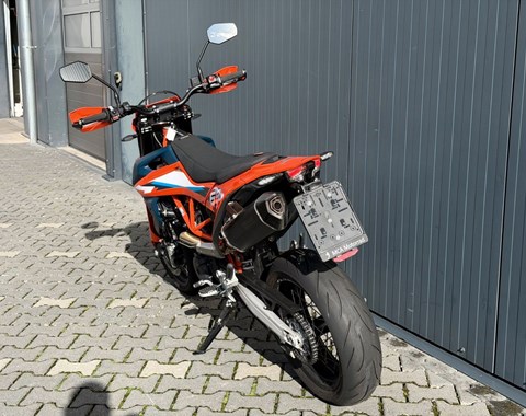 zum Vergrössern bitte anklicken!