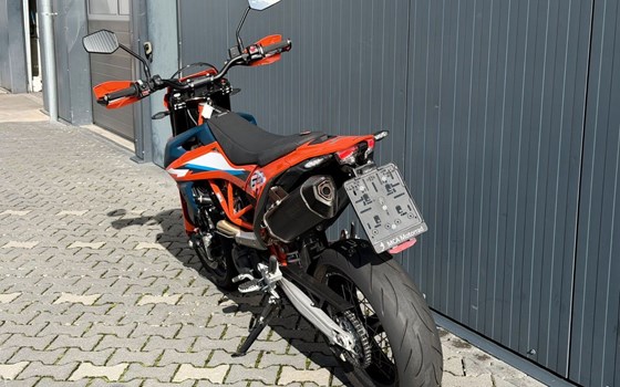 Gebrauchtmotorrad KTM 690 SMC R - Bild 7