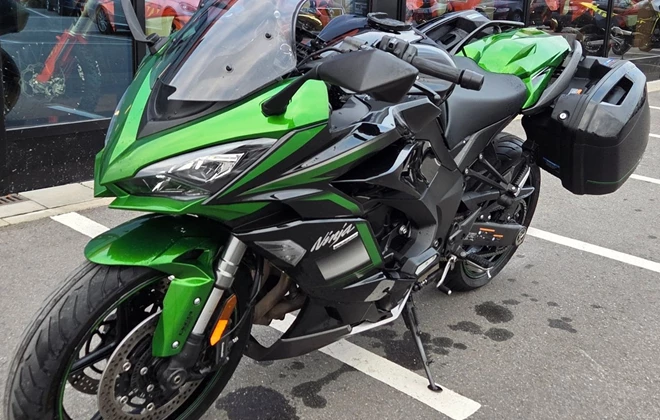 Kawasaki Ninja 1000SX