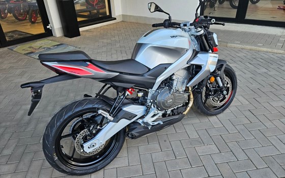Neufahrzeug Aprilia Tuono 457 - Bild 7