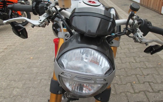 Gebrauchtmotorrad Ducati Monster 1100 S - Bild 8