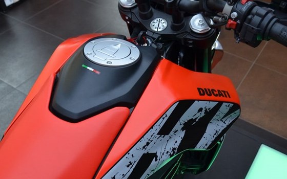 Neufahrzeug Ducati Hypermotard 950 RVE - Bild 13