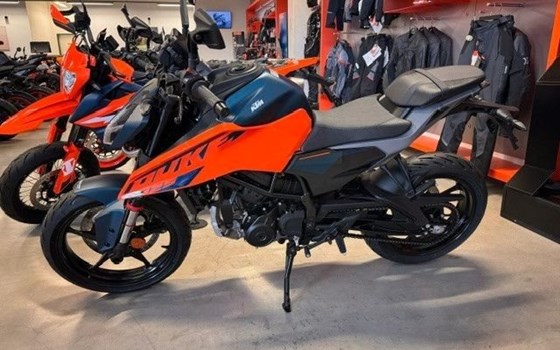 Neufahrzeug KTM 125 Duke - Bild 6