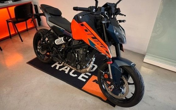 Neufahrzeug KTM 125 Duke - Bild 7