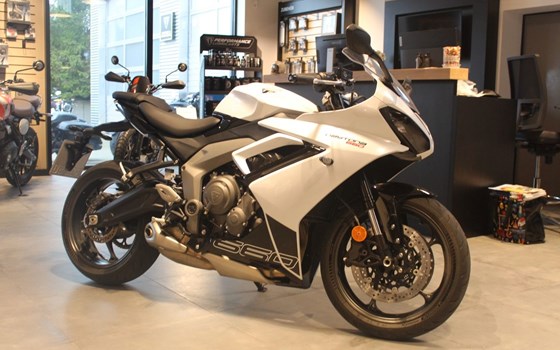 Gebrauchtmotorrad Triumph Daytona 660 - Bild 1