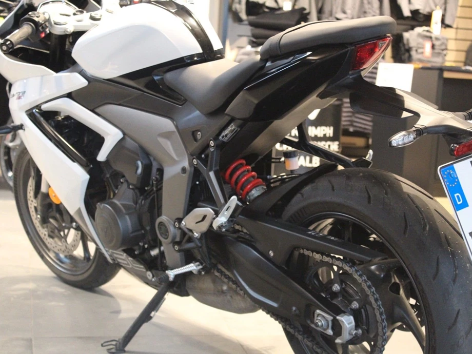 Angebot Triumph Daytona 660 Bild 6: Angebot Triumph Daytona 660