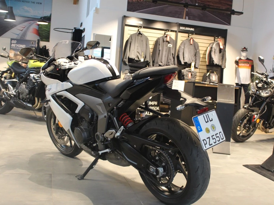 Angebot Triumph Daytona 660 Bild 7: Angebot Triumph Daytona 660