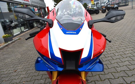 Neufahrzeug Honda CBR1000RR-R Fireblade SP - Bild 4