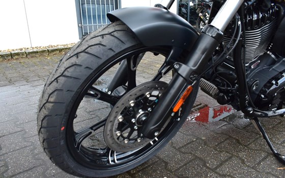 Neufahrzeug Indian Chief Bobber Dark Horse - Bild 10