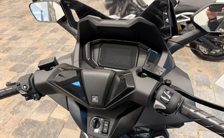 Angebot Honda Forza 125 Bild 10: Angebot Honda Forza 125