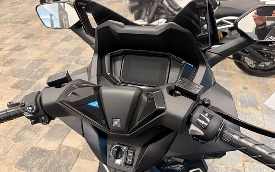 Gebrauchtmotorrad Honda Forza 125 - Bild 10