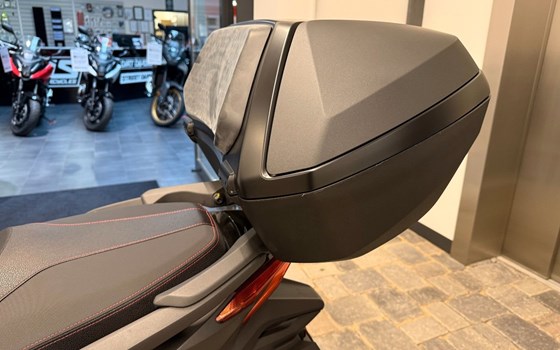 Gebrauchtmotorrad Honda Forza 125 - Bild 5